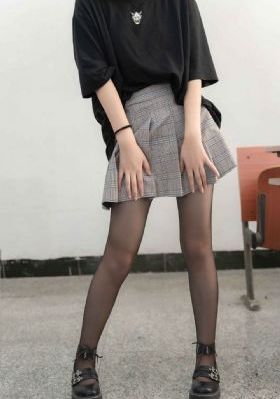 她在丈夫面被耍了01经典_2022在线观看